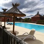 Studio Cosy Avec Piscine Terrasse Jardin Et Velos A Prayssac Apartament Prayssac