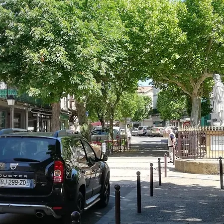 Studio Cosy Avec Piscine Terrasse Jardin Et Velos A Prayssac Apartament *