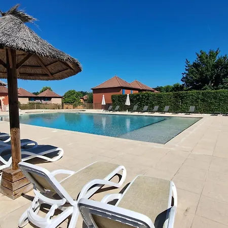 Cosy Avec Piscine Terrasse Jardin Et Velos A Apartmán